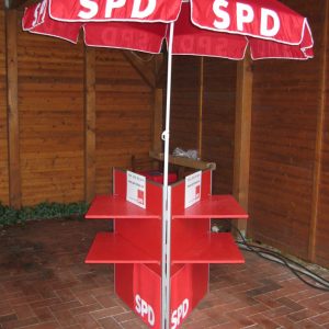 Infotisch_0002 vorne
