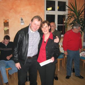 Nach der gewonnen Stichwahl 2004 gratuliert die SPD Rahden Susanne Lindemann