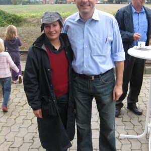 Die Rahdener Nachwuchspolitikerin Dorothee Brandt trifft Bundestagskandidat Achim Post in Lavesloh.